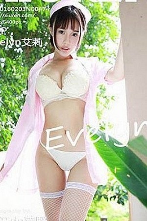 性感美女Evelyn艾莉第474期情调水手服短裙美的让人嫉妒...