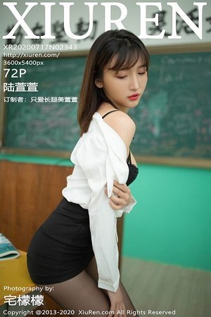 模特陆萱萱第2343期校园死库水日本少女学生三角连体让人看了心疼....